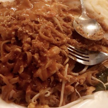 Thai Wok Kitchen - Chicken pad Thai!!! Amazing - Thai Near Me - Vancouver, Washington