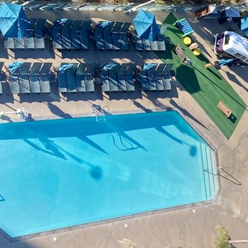 Hyatt Regency Long Beach - Swimming pool - Hotels Near Me - Long Beach, California Hyatt Regency Long Beach - Swimming pool - Hotels Near Me - Long Beach, California