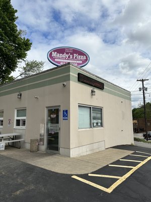 Mandy's Pizza by null