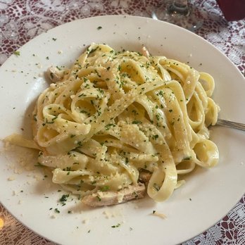 Mama Carolla's - Alfredo - Italian Near Me - Indianapolis, Indiana Mama Carolla's - Alfredo - Italian Near Me - Indianapolis, Indiana