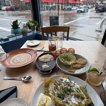 Libertad - Chilaquiles, rice & beans, chips & guacamole, tortilla soup bowl, spicy margarita - Latin American Near Me - Chicago, Illinois