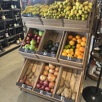 Spinx Market & Eatery - Fruit baskets - Convenience Stores Near Me - Greenville, South Carolina Spinx Market & Eatery - Fruit baskets - Convenience Stores Near Me - Greenville, South Carolina