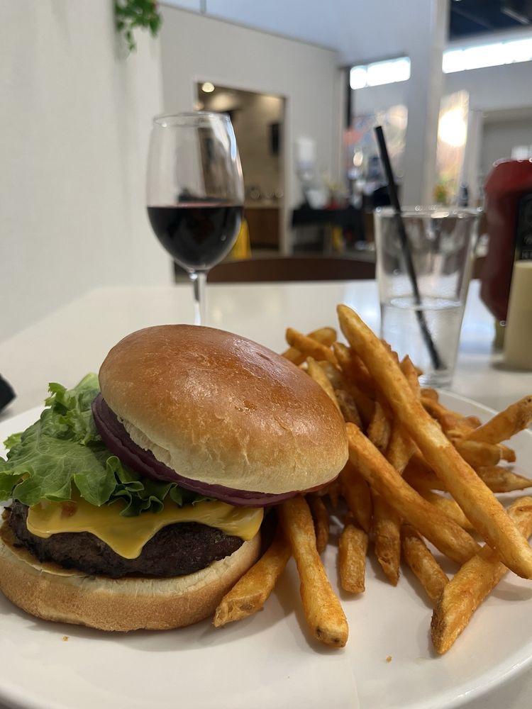 The Drift Kitchen & Bar Image