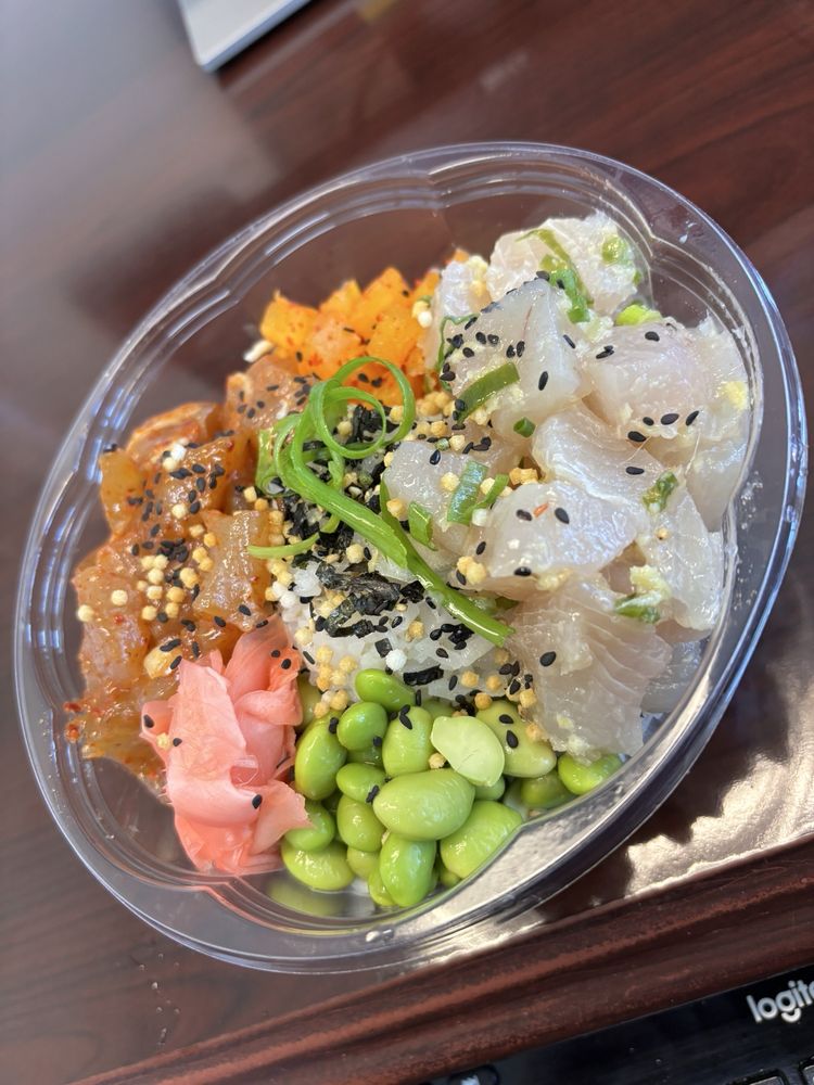 Pono Hawaiian Style Deli Logo