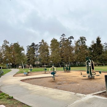 Cedar Grove Park - Outdoor gym - Parks Near Me - Tustin, California