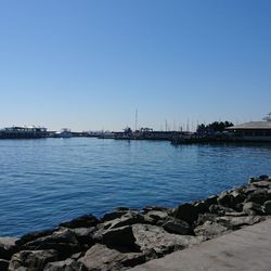 Marina Park Alışveriş Merkezi - Wine and dine by the marina.....