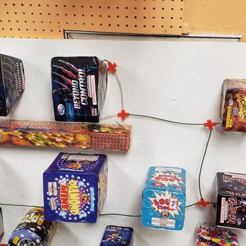 Four Seasons Fireworks - Fireworks Near Me - Deland, Florida