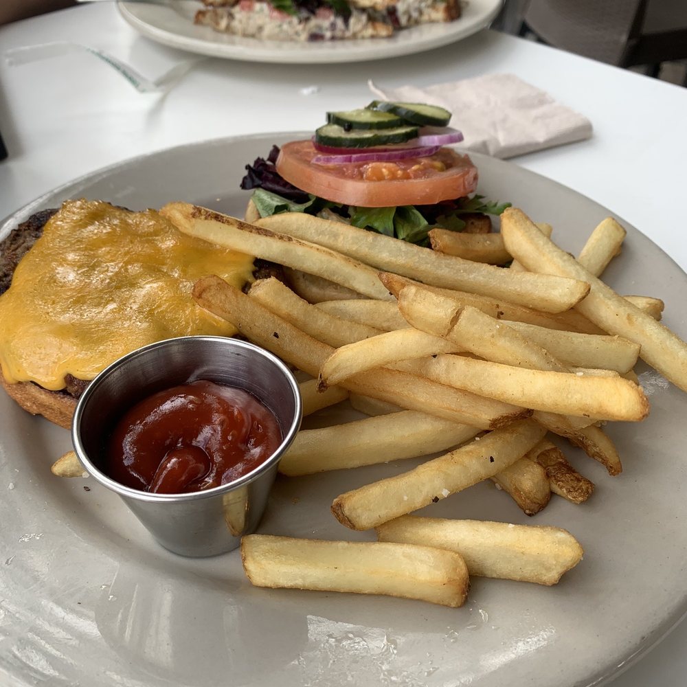 bellagreen - 44 Farms Texas Burger - New American Near Me - The Woodlands, Texas