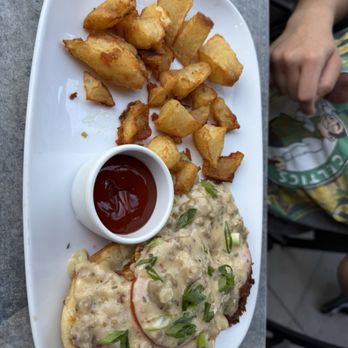 Oak & Stone - Chicken Breakfast Sandwich with Gouda - Pizza Near Me - McKinney, Texas Oak & Stone - Chicken Breakfast Sandwich with Gouda - Pizza Near Me - McKinney, Texas
