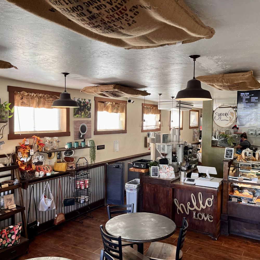 TOP 10 BEST Clothing near Mount Shasta, CA 96067 - Updated
