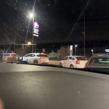 Taco Bell - Line hasn't moved in 10 minutes - Fast Food Near Me - Pevely, Missouri Taco Bell - Line hasn't moved in 10 minutes - Fast Food Near Me - Pevely, Missouri