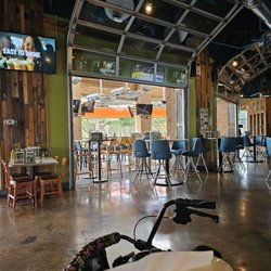 Island Wing Company Grill & Bar - Hunters Creek