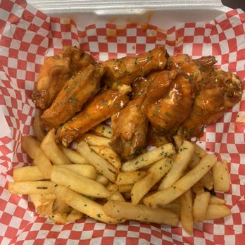 SanChe's Eatery - Hot Wings and Fries - Bars Near Me - Rex, Georgia SanChe's Eatery - Hot Wings and Fries - Bars Near Me - Rex, Georgia