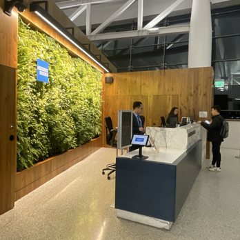 The Centurion Lounge - Airport Lounges Near Me - Seattle, Washington