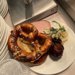 Lufthansa Senator Lounge Non-Schengen