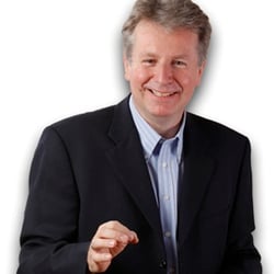 Spohn Motivation - Fritz Spohn hält einen Vortrag.