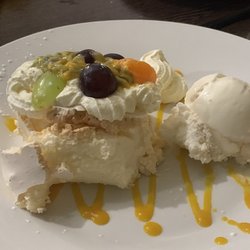 Downshire Arms - Pavlova