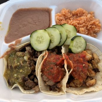 Tacos Rancho El Oso - Taco plate - Food Trucks Near Me - Apache Junction, Arizona