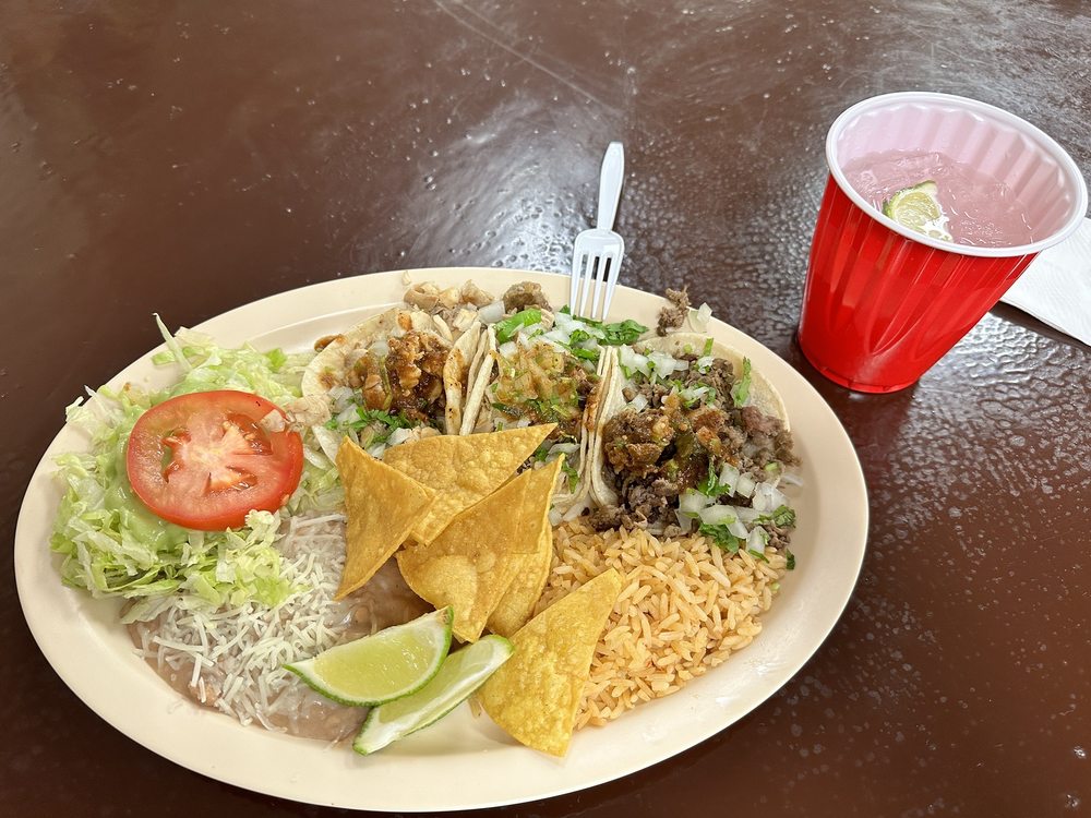 Beto's Tacos & Grill