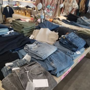 Tribeca Boutique - Women's Clothing Near Me - Lakeway, Texas