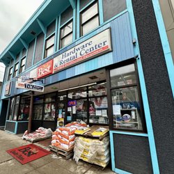 T & M Hardware & Rental - Front exterior of store
