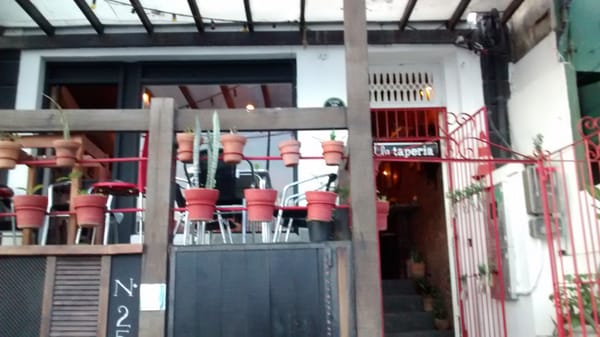 La Taperia by null