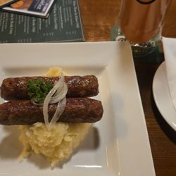 Delaney's Kowloon - Bangers and Mash
