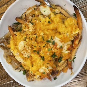 Corah's Corner - crab poutine - Seafood Near Me - Saint Michaels, Maryland