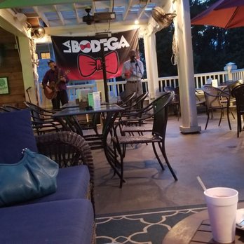 Captain Woodys - Fun live music - Seafood Near Me - Bluffton, South Carolina