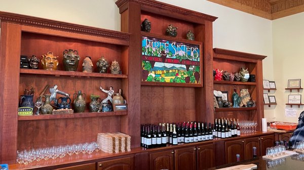 Three Sisters Vineyards & Winery by null