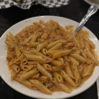 Petrillo's Pizza - Penne Vodka Chicken - Pizza Near Me - San Gabriel, California Petrillo's Pizza - Penne Vodka Chicken - Pizza Near Me - San Gabriel, California