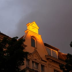 F37 BAR UND GALERIE - Sonnenuntergang in der Fasanenstraße