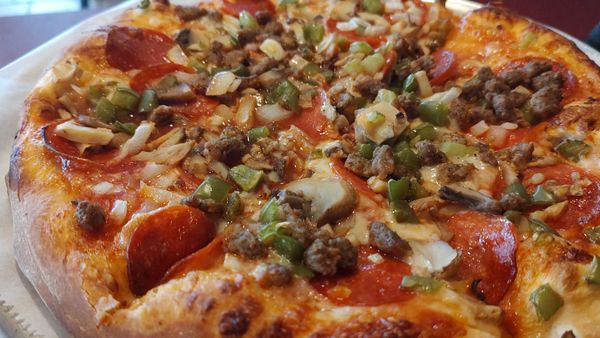 Januzzi's Pizza and Subs