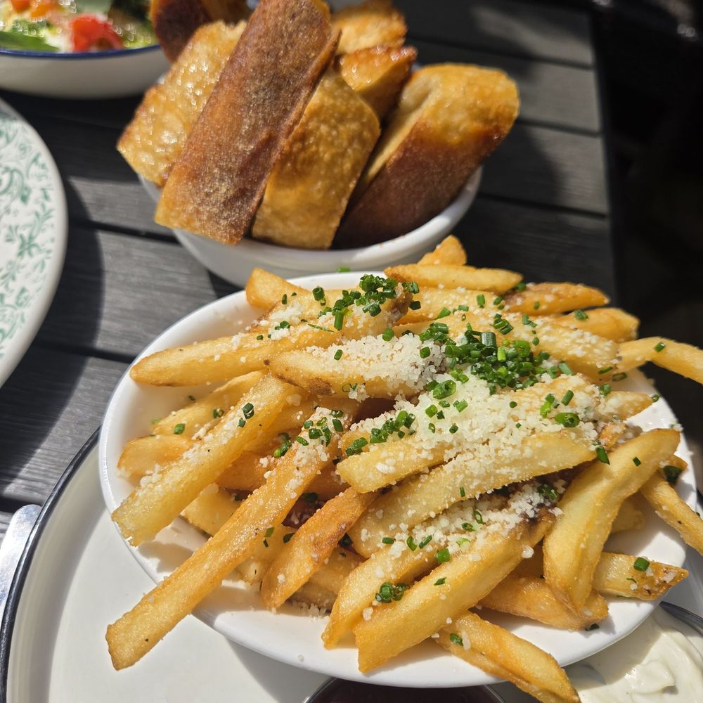 Red Cow North Loop - Truffle fries - New American Near Me - Minneapolis, Minnesota Red Cow North Loop - Truffle fries - New American Near Me - Minneapolis, Minnesota