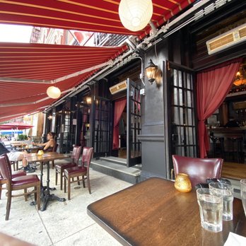 GMT Tavern - Outdoor seating - Bars Near Me - New York, New York GMT Tavern - Outdoor seating - Bars Near Me - New York, New York