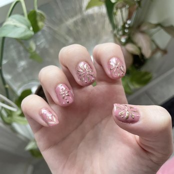 Nails and Beauty Studio - gel mani with nail art - Nail Salons Near Me - Washougal, Washington Nails and Beauty Studio - gel mani with nail art - Nail Salons Near Me - Washougal, Washington