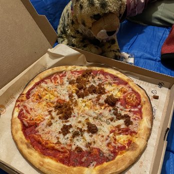 Blaze Pizza - Stingy on cheese, literal handful of chorizo - Salad Near Me - La Verne, California Blaze Pizza - Stingy on cheese, literal handful of chorizo - Salad Near Me - La Verne, California