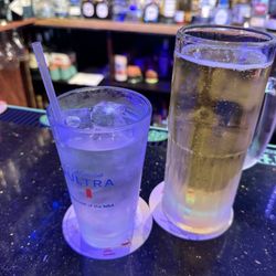 Gran Azteca Mexican Food Bar & Grill - Ice cold beer