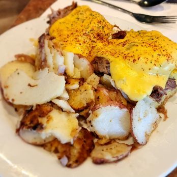 Henhouse Cafe - Texas Benedict - American Near Me - Mesa, Arizona