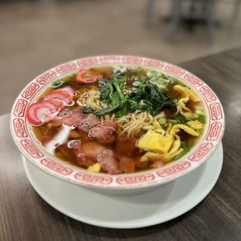 Zippy's Arroyo Crossing - Saimin (noodles in broth with uzumaki [fish cake] and sweet char siu pork) - Hawaiian Near Me - Las Vegas, Nevada