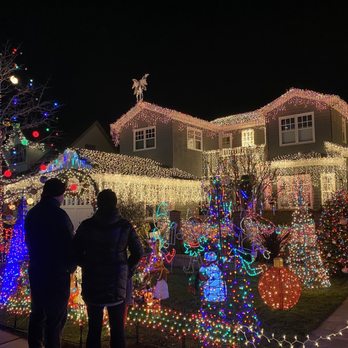 Christmas Tree Lane - Festivals Near Me - San Carlos, California