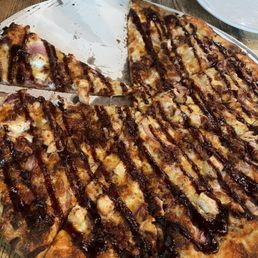 Backyard BBQ Pizza 18" Backyard BBQ Pizza 18"