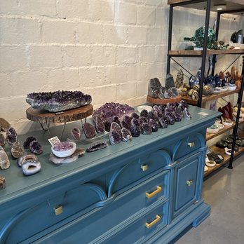 Luna Metaphysical - Amethyst heaven - Spiritual Shop Near Me - Dallas, Texas Luna Metaphysical - Amethyst heaven - Spiritual Shop Near Me - Dallas, Texas