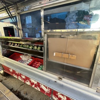 The Lobsta Truck - the food being prepared - Food Trucks Near Me The Lobsta Truck - the food being prepared - Food Trucks Near Me