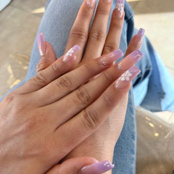 Bella Nails & Spa - Lovely ombré nails - Skin Care Near Me - Riverside, California