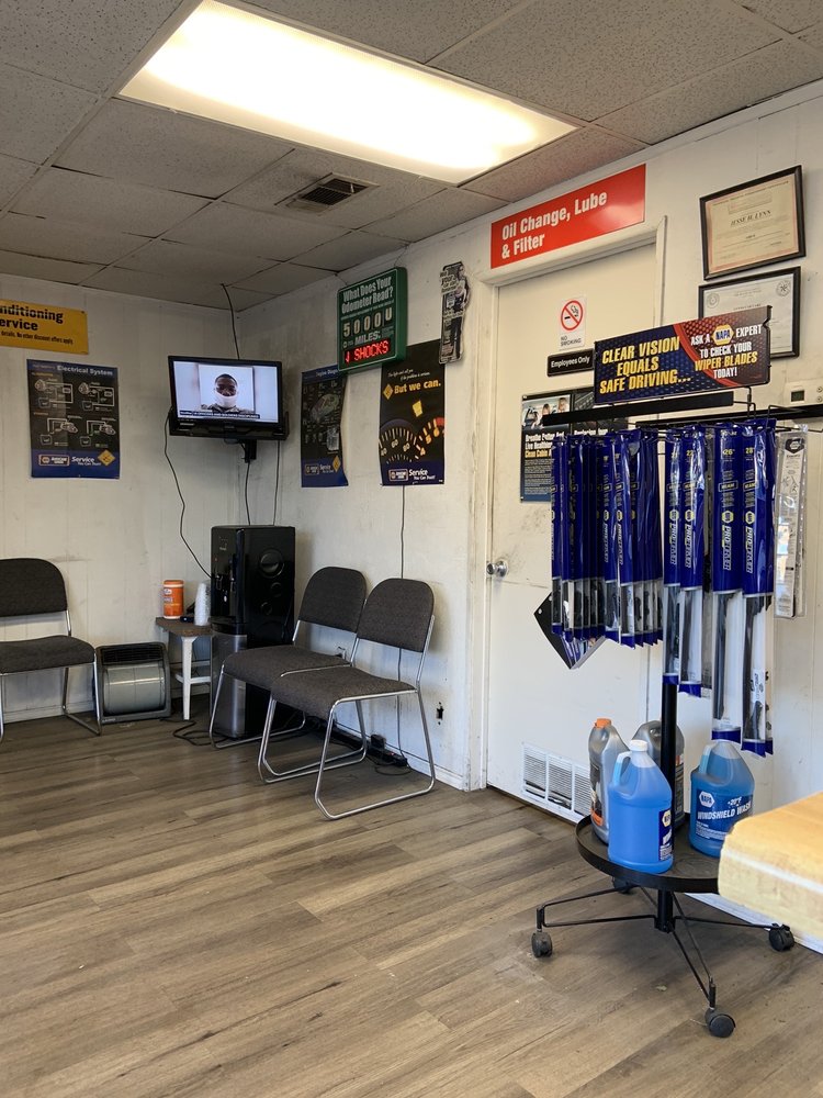 LYNN’S AUTO CARE Updated October 2024 15 Reviews 2125 W Pioneer Pkwy, Grand Prairie, Texas