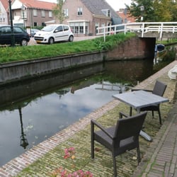 Het Wapen van Linschoten - Terras aan het water.