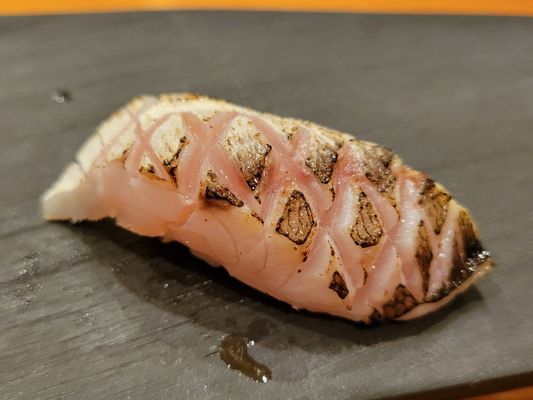 Sushi Suzuki by null