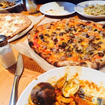 Pazzo - Bomb. White gulf prawn pizza and housemade fennel sausage pizza and pastas - Pizza Near Me - San Carlos, California Pazzo - Bomb. White gulf prawn pizza and housemade fennel sausage pizza and pastas - Pizza Near Me - San Carlos, California