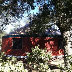 Mountain Valley Retreat - The Yoga Yurt classroom space